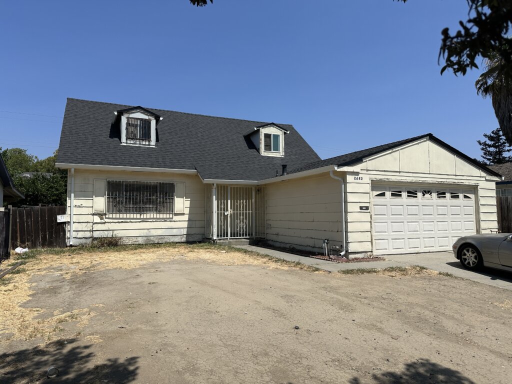 Fixer upper house needing repairs in Evergreen area of San Jose CA