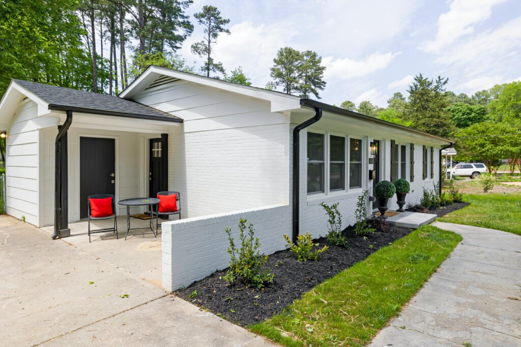 exterior photo of beautiful house in the new river valley of Virginia