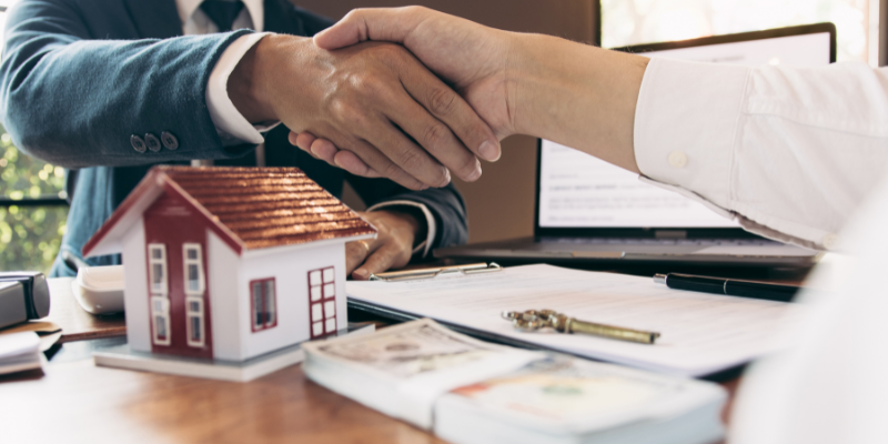 Land sale commission in United States