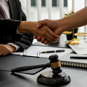 Selling Land in Texas: Do You Need an Attorney in Texas