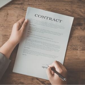 How Land Contracts Work for the Seller in Dallas