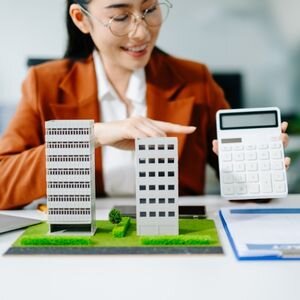 Land Broker vs. Real Estate Agent Comparison Dallas