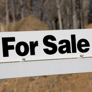 Selling Property While Keeping a Mobile Home In Texas