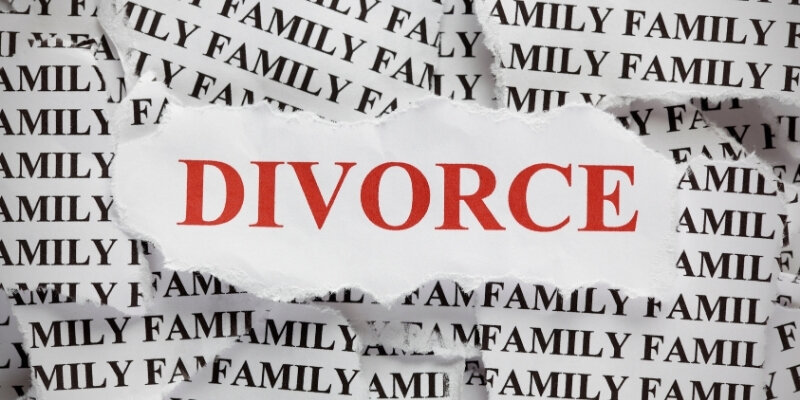 Selling land during divorce Texas