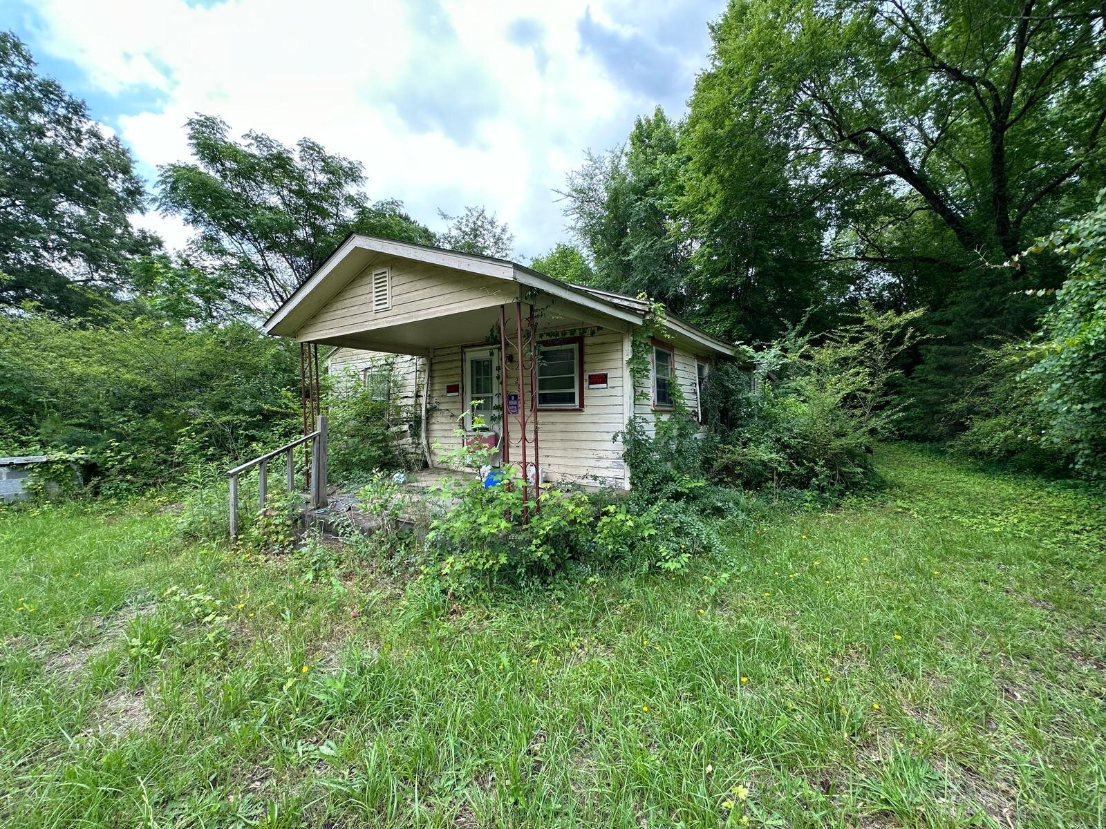 🌟 Opportunity Knocks 2264 Pinpoint Rd, Fayetteville Ideal Fix & Flip