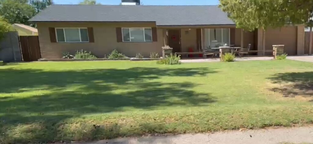Local Phoenix AZ House Facing Foreclosure. Patriot Flips guide for how to stop and avoid foreclosure