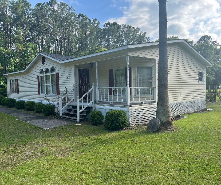 Mobile Home Mover gives cost to move mobile home.