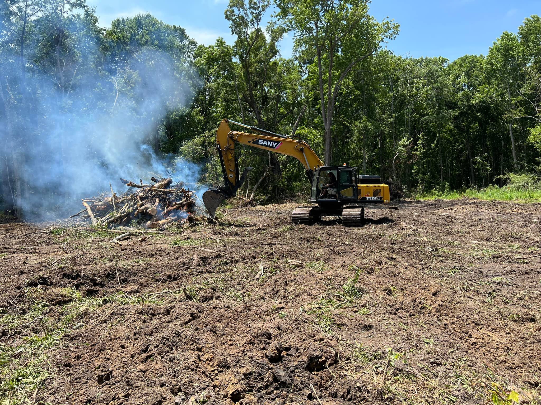 Mobile Home Moving Service Clears Land