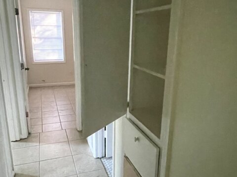High Rental Yield and Growth Potential at 4975 Wilcox Way - 5