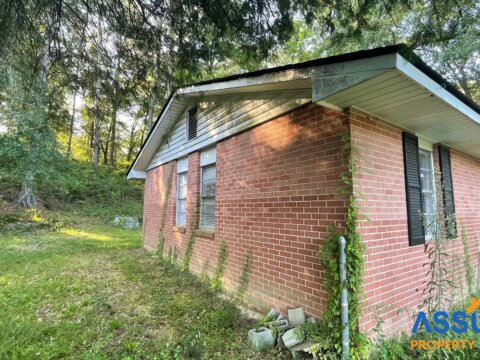 High Rental Yield and Growth Potential at 4975 Wilcox Way - 36