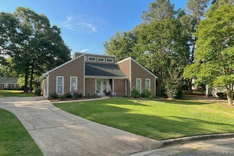 Frequently asked questions about taxes when selling a house