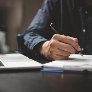 Paperwork to Sell a House Independently In Minneapolis