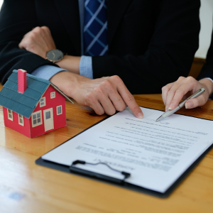 Difference Between a Title and a Deed In Minneapolis