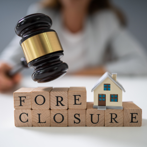 How Long to Vacate After Foreclosure Auction in North Carolina
