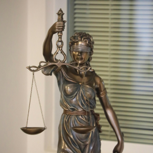 Selling a Property With a Pending Lawsuit in North Carolina