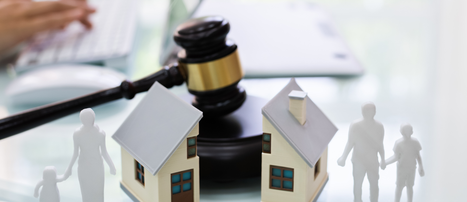 Selling A House During Divorce In Tennessee hero 