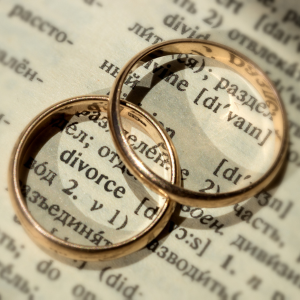 Selling a Home While Divorcing in Tampa, FL