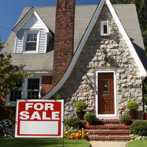 Selling a House While a Lawsuit Is Pending in Tampa
