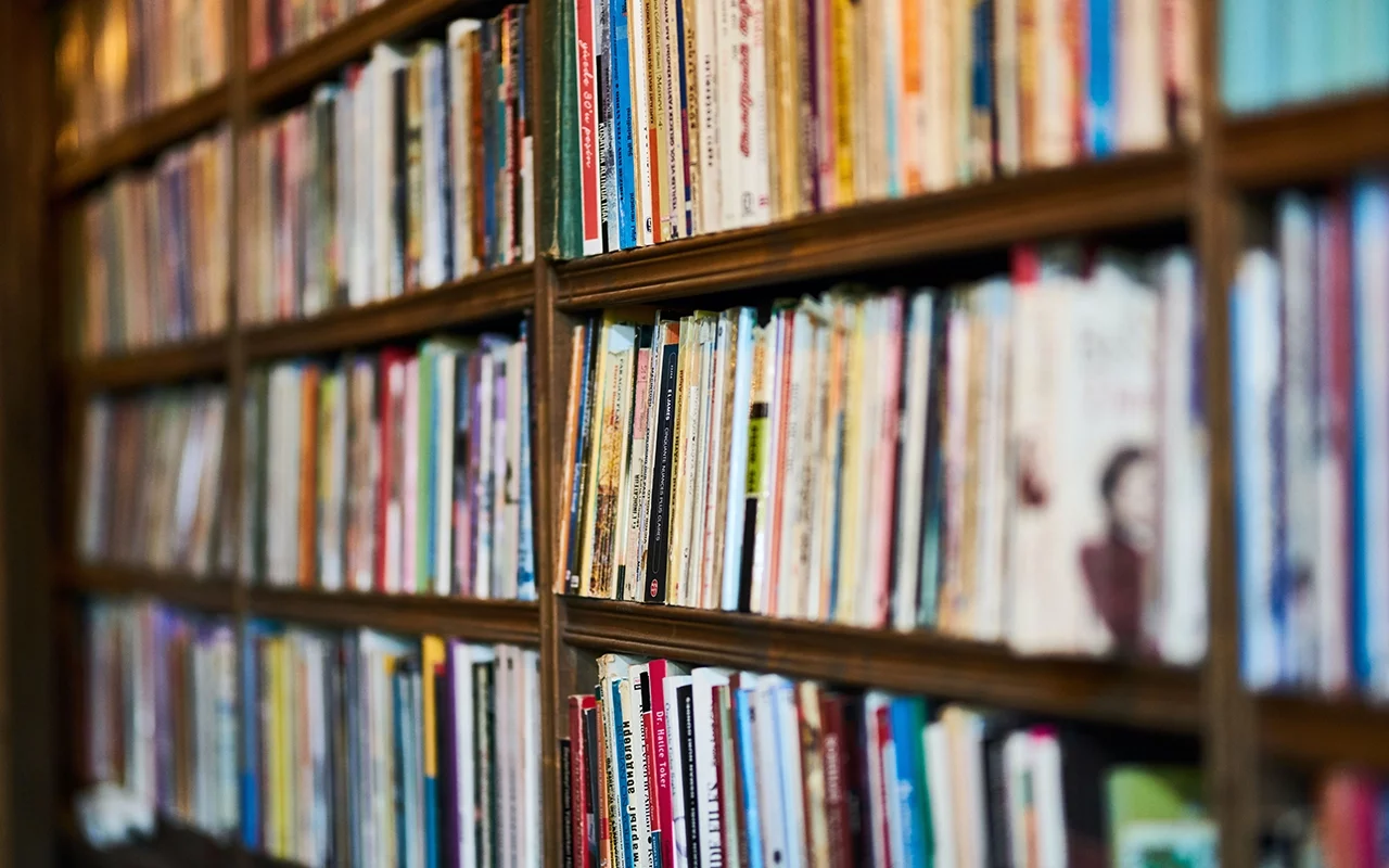 image of library shelves representing references and citations for Table Rock Homebuyers