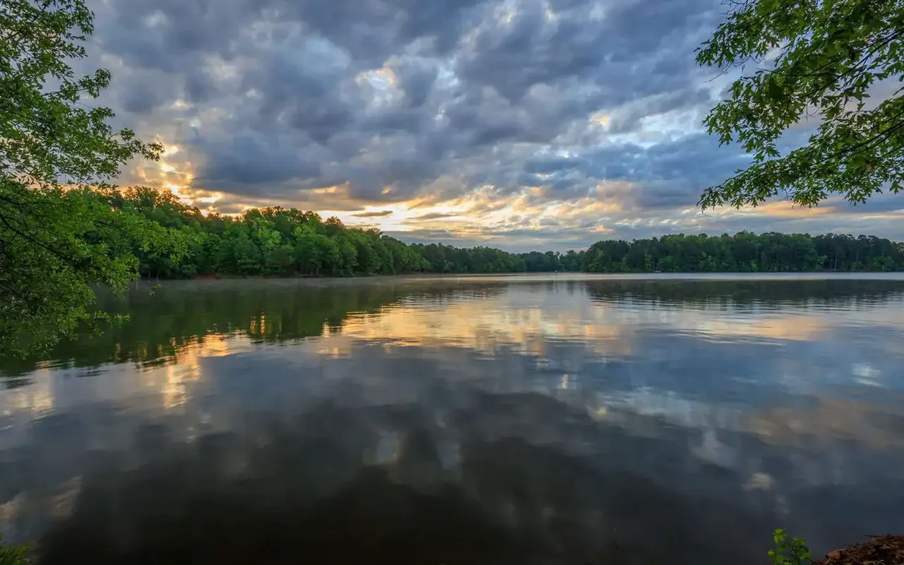 Local cash home buyers in Anderson SC helping homeowners sell their house fast – Table Rock Homebuyers.