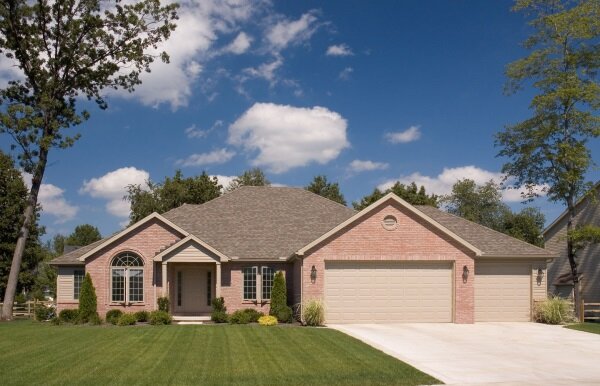 Selling a house when facing foreclosure. How to get out of foreclosure