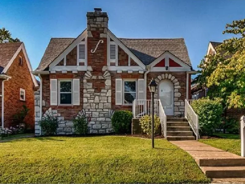 Sell your house in Missouri fast. We buy houses for cash. 