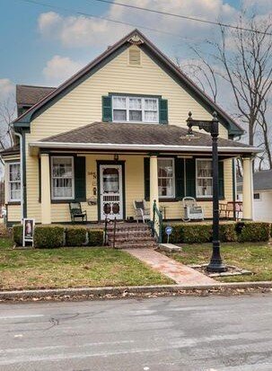 St. Louis Houses. Pretty houses in Missouri.