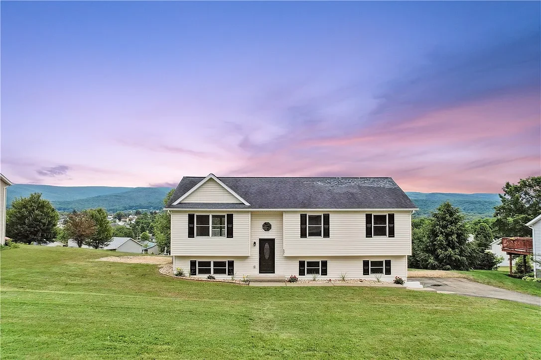 Couple selling a house as-is during divorce in Smithfield, PA through We Buy Houses Fayette County.