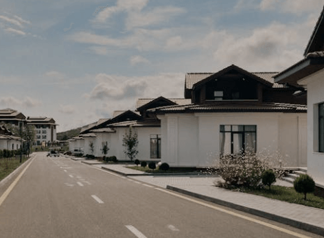 what is a spec house