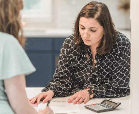 what percentage do most realtors charge to sell land