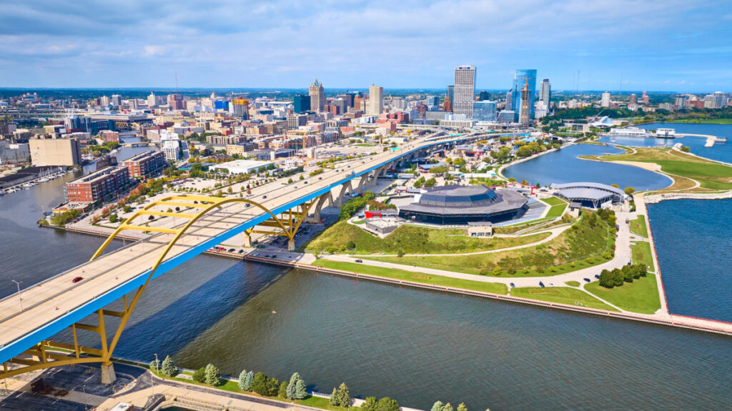 Aerial view of Milwaukee skyline and Hoan Bridge — ideal for content about inheriting a hoarder house in Milwaukee.