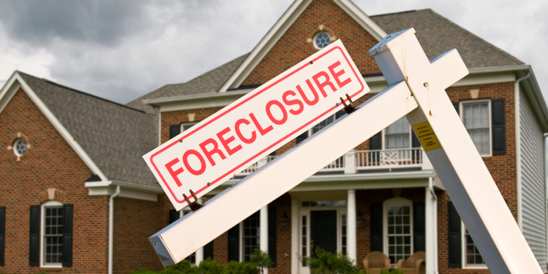 we buy houses in foreclosure in [market_city]