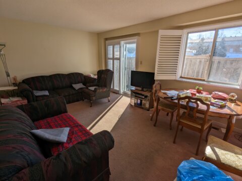 living room of house we purchased in on highland ave Stoney Creek