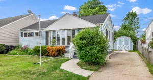 87 Ermann Dr in Tonawanda NY purchased by Queen City Buyers