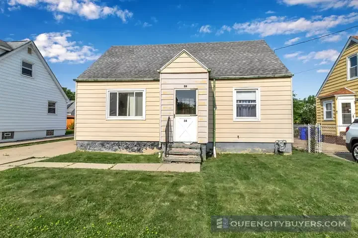 Buffalo house exterior with deferred maintenance