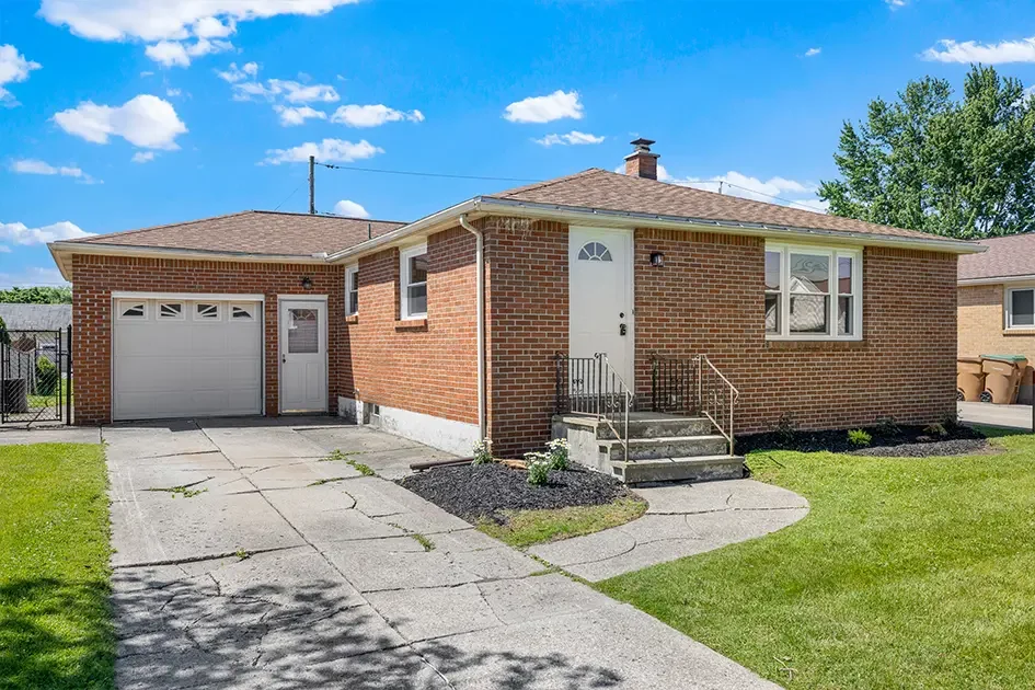 Exterior of 19 Davidson, a Queen City Buyers Depew NY property purchase