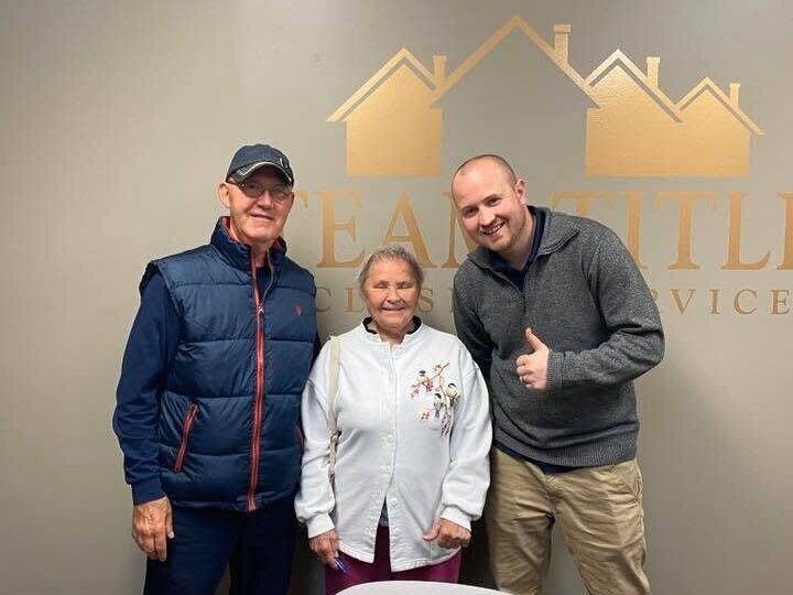 Happy sellers with Steven Solomon