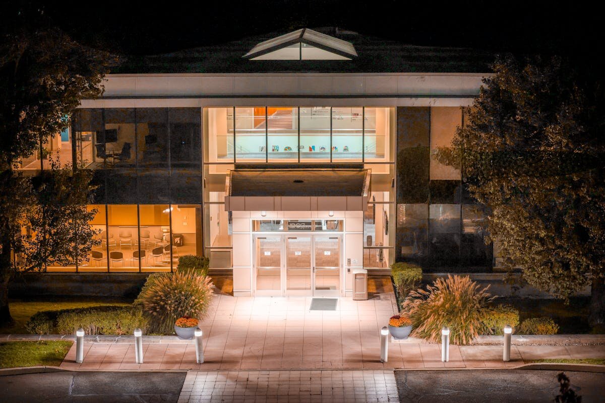 a building in danbury ct that has a bunch of floors in it