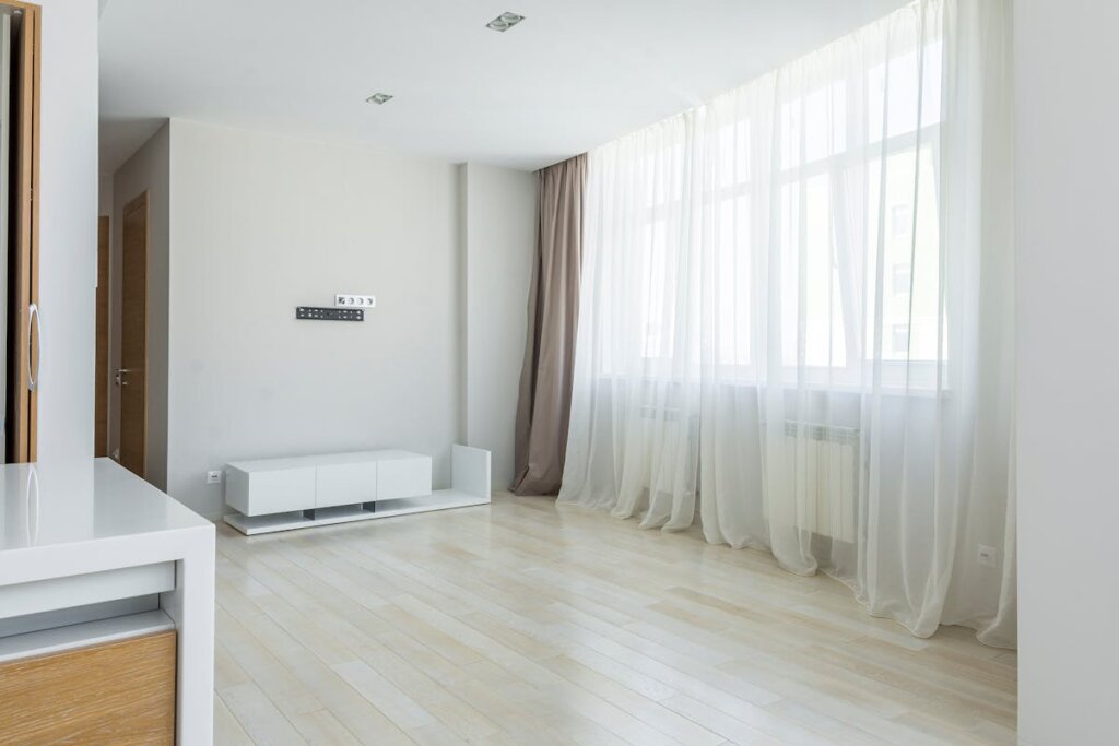 An empty room ready to be sold with the house