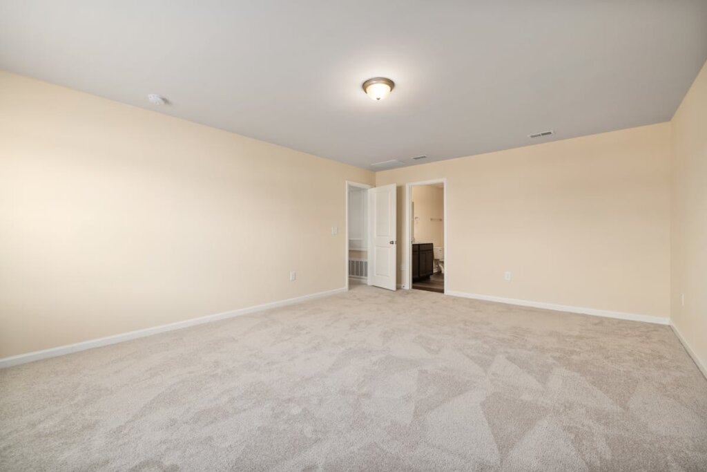 An empty room that is ready for people to move in