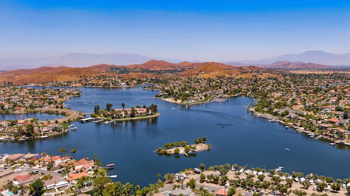 sell your house fast in Canyon Lake, CA