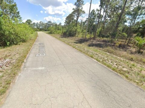 1258 Bowles Ave Lehigh Acres, FL 33913