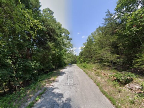 Hernando Dr, Cherokee Village, AR 72529