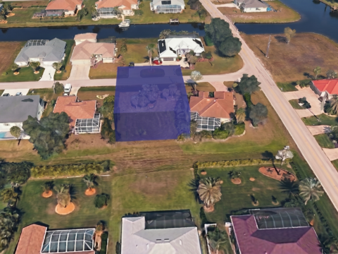 293 Long Meadow Ln S. Rotonda West, FL 33947