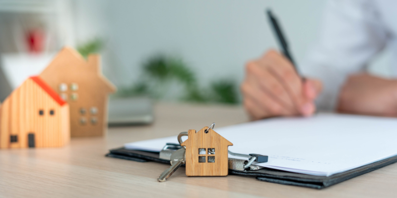 Who Pays the HOA Fees at Closing Texas