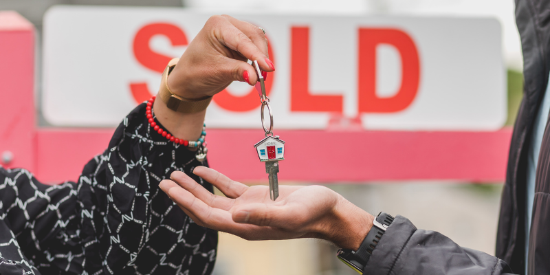 Selling your home to a relative in San Antonio