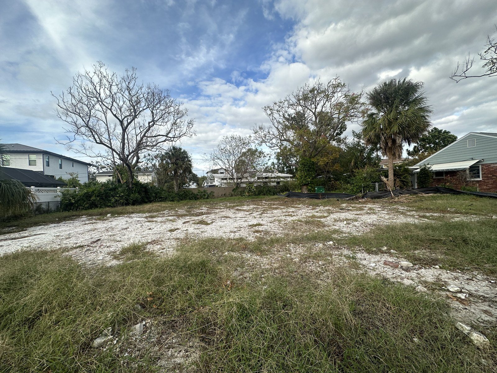 Cleared South Tampa teardown lot ready for a builder