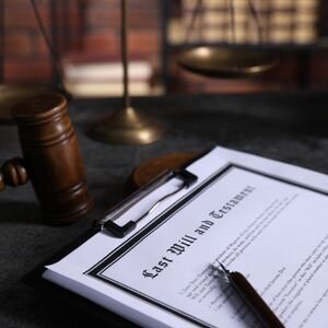 How Can You Transfer A Mobile Home Title After The Owner Dies in Texas