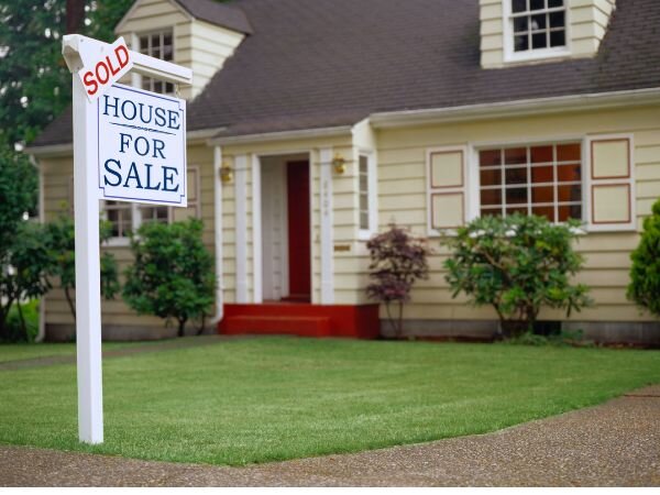 Why Homeowners in Texas Sell Below Appraised Value