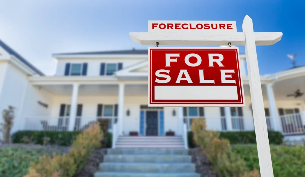 Homeowner considering selling a house during foreclosure in the Rio Grande Valley, TX